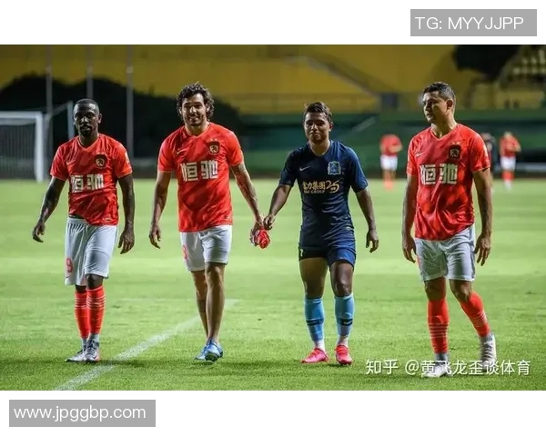 广州恒大与广州富力的巅峰对决谁能在这场城市德比中笑到最后