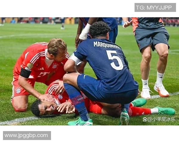 皇马与巴黎精彩对决回放尽在央视直播回顾分析